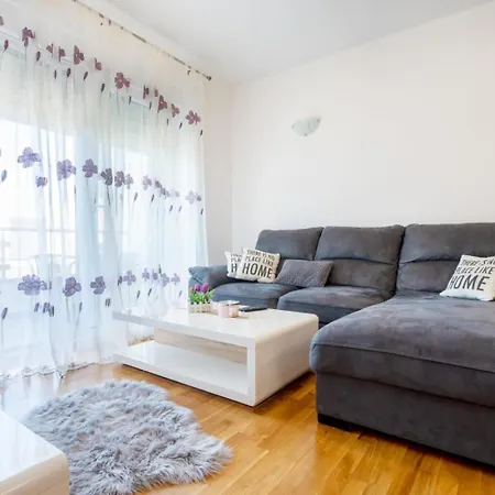 Sunny Lou Apartment Makarska